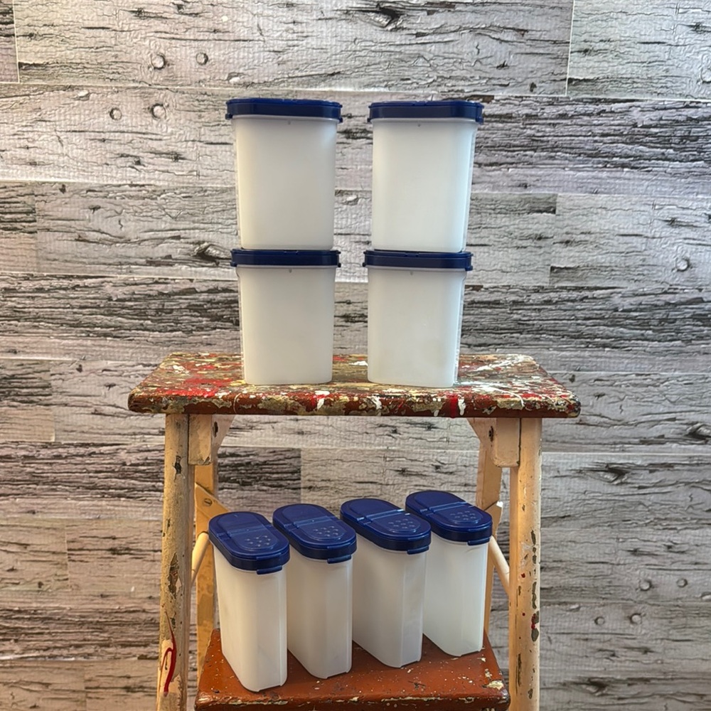 Vintage Tupperware Set of 8 Modular Mates Spice Shaker Containers with Lids